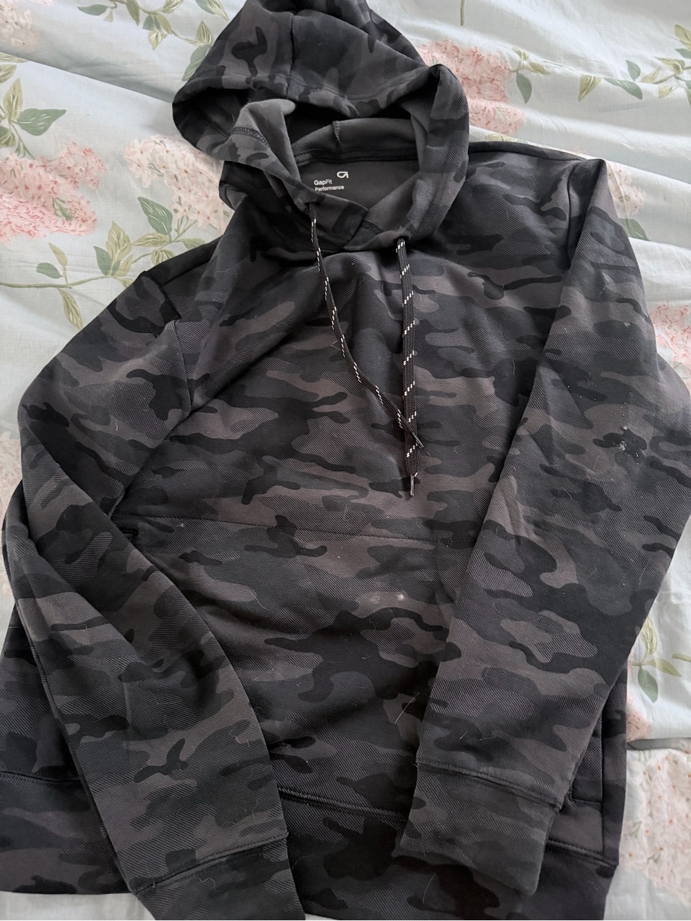GAP Men's Black & Gray Camo Hoodie